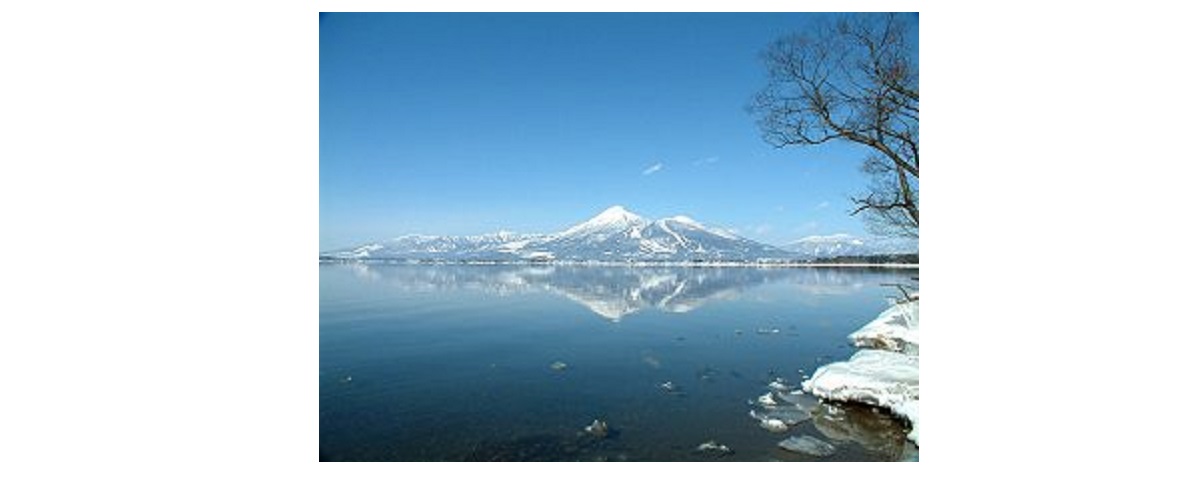 磐梯山と猪苗代湖