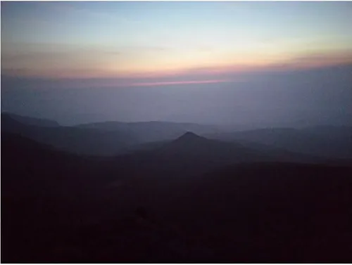 安達太良山　篭山と朝日